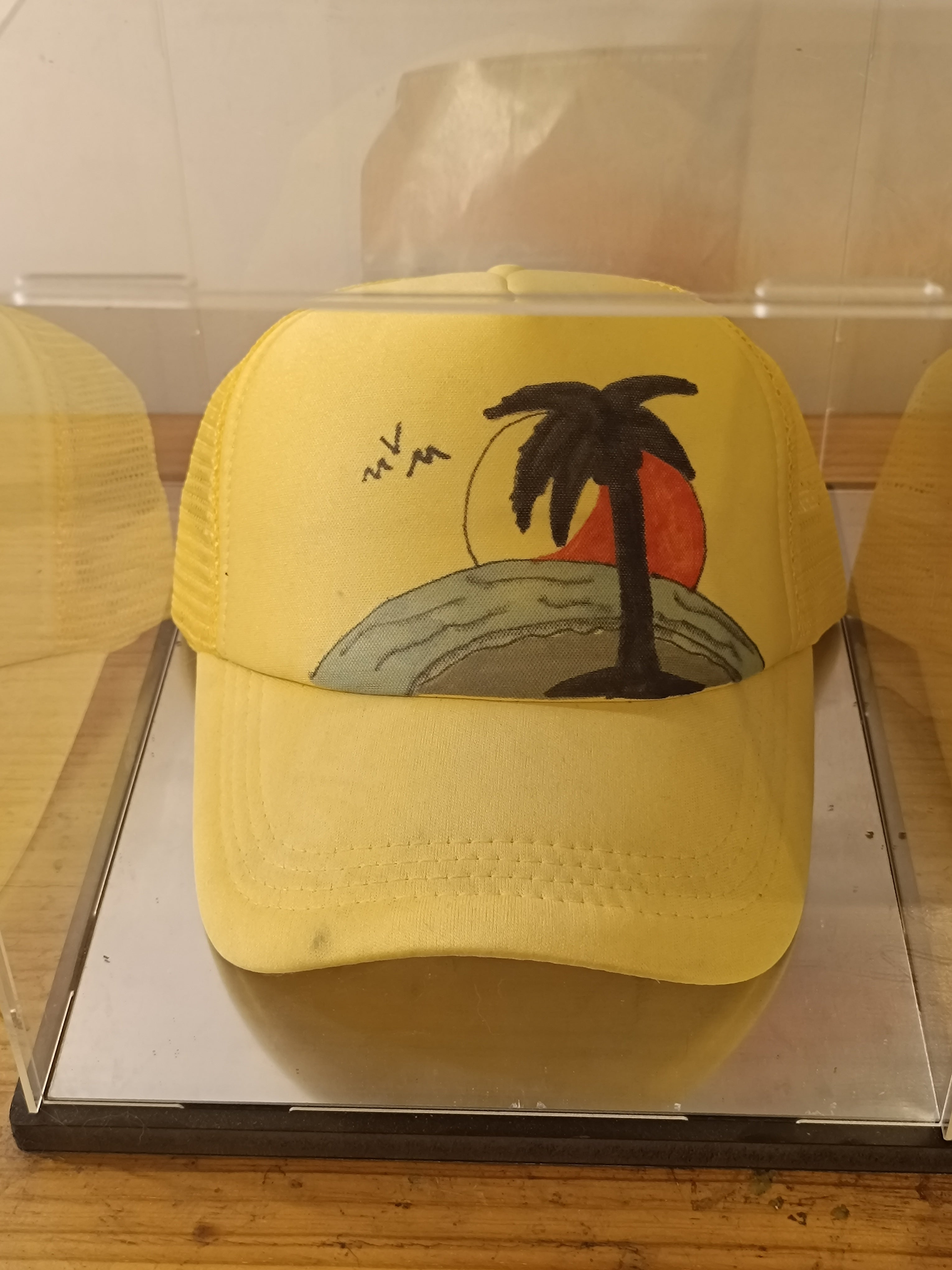 Casquette baseball grillagée synthétique grafee mains