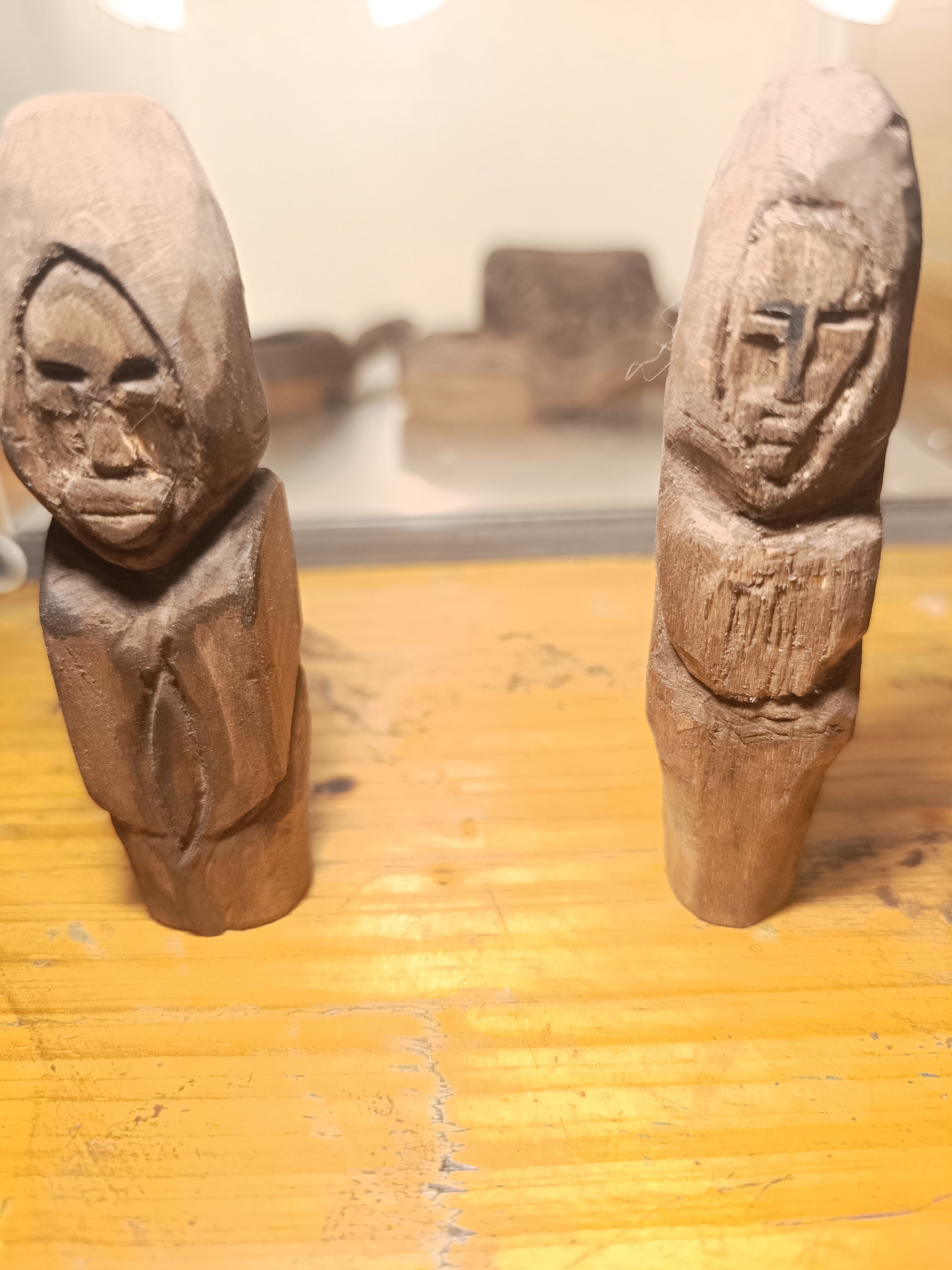 Sainte vierge en bois porte bonheur